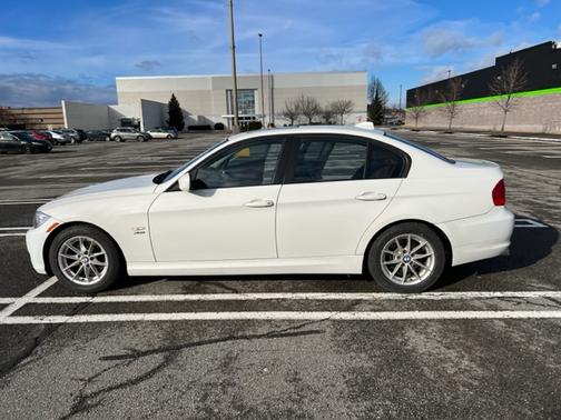White 2010 BMW 328 i xDrive